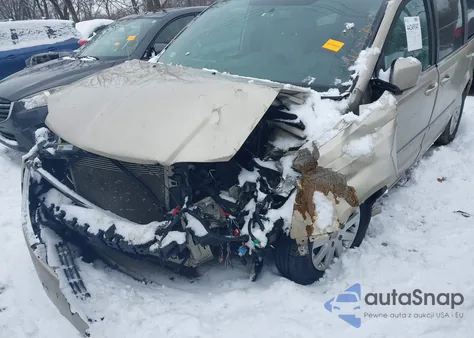 2015 Chrysler Town & Country Touring из США, поврежденный, VIN 2C4RC1BG7FR715483